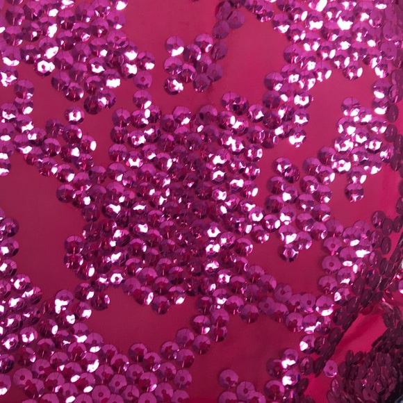 Pink Sequin tank - Picture 3 of 5